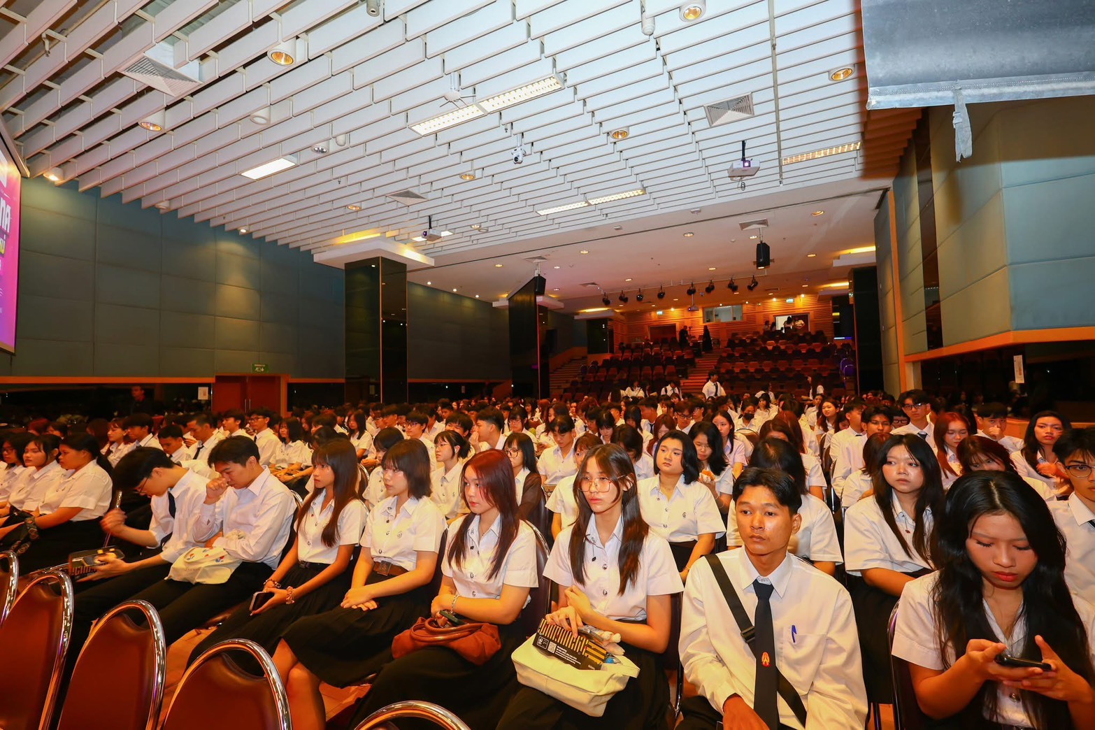 9670F693949ADB17D15A31AB8847DA41E97DDA63.jpg