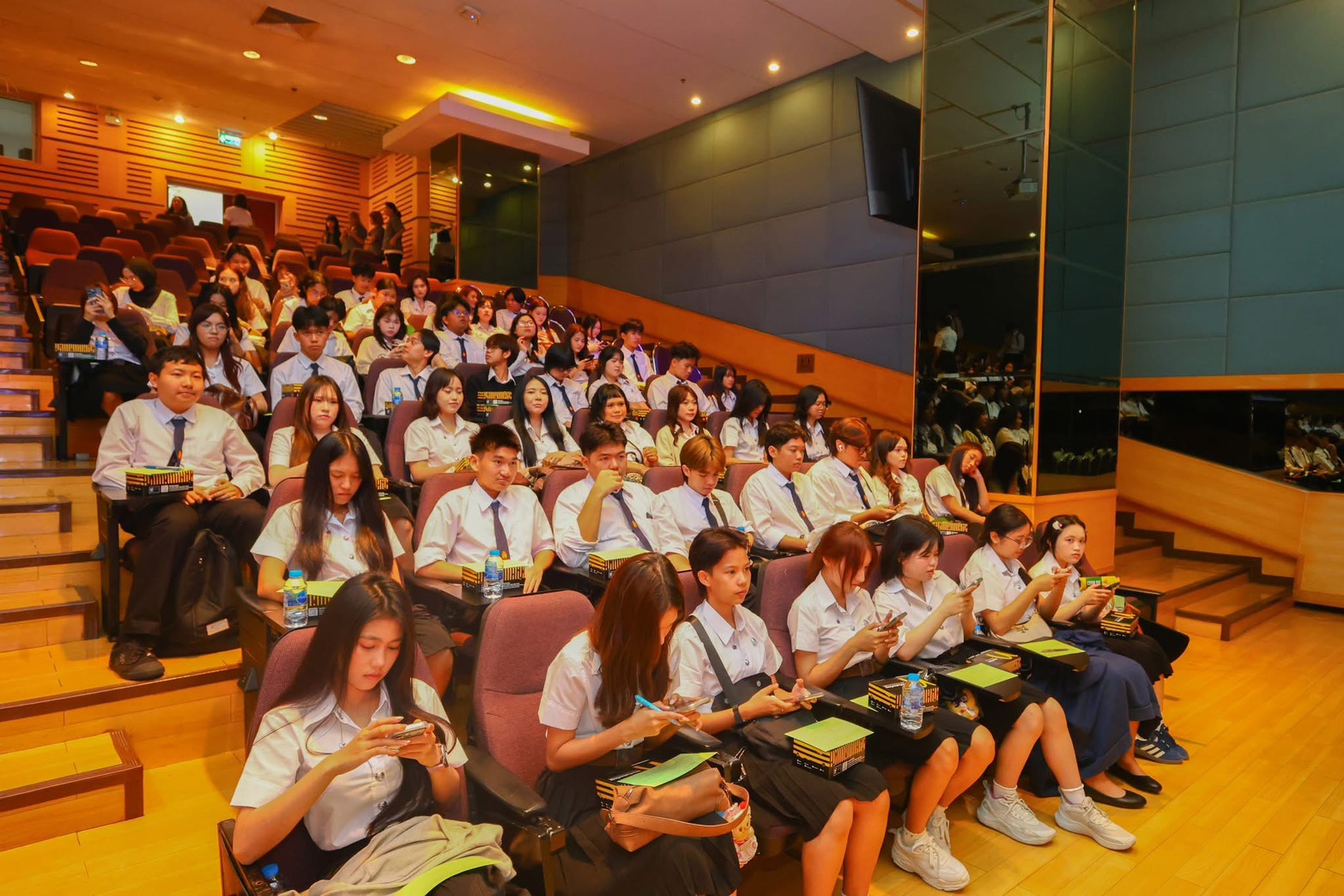 A3B49FEB7A4263F6AC7D24615C8814EF72B2A874.jpg