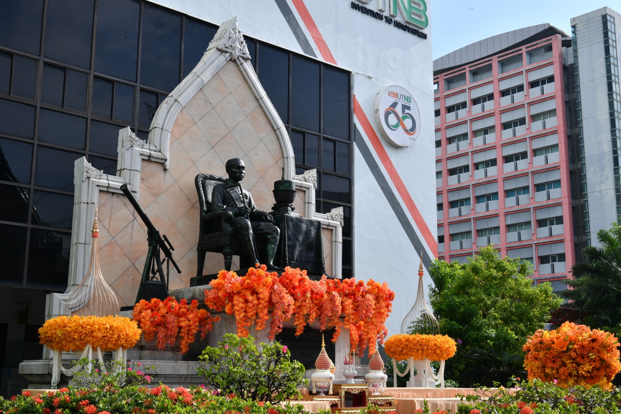 LINE_ALBUM_t_261020_2-(1).jpg