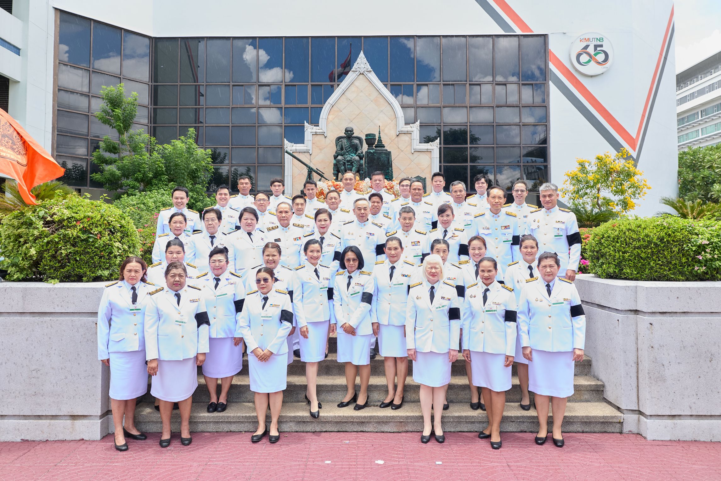 R52_8379.jpg