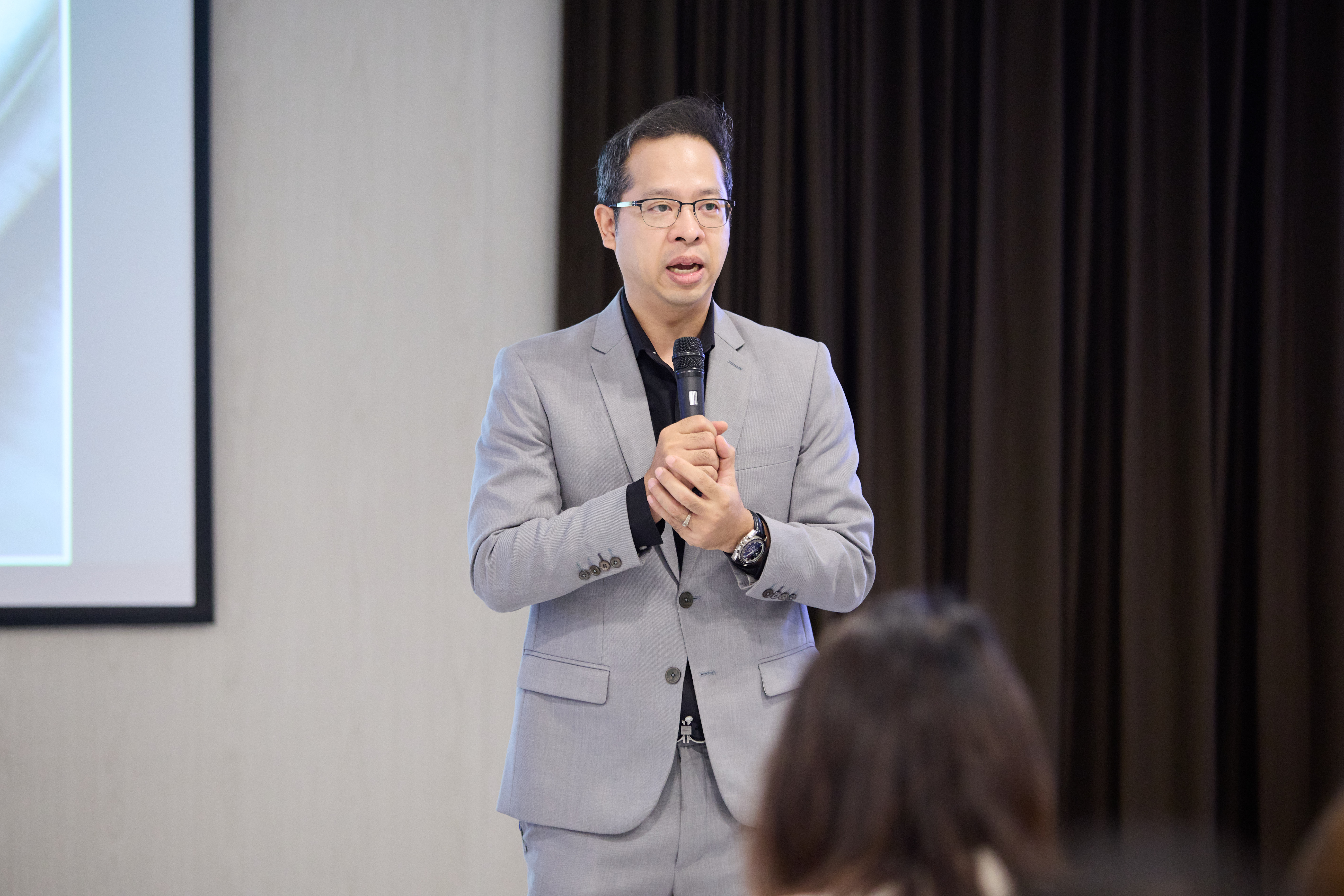 R52_8848.jpg